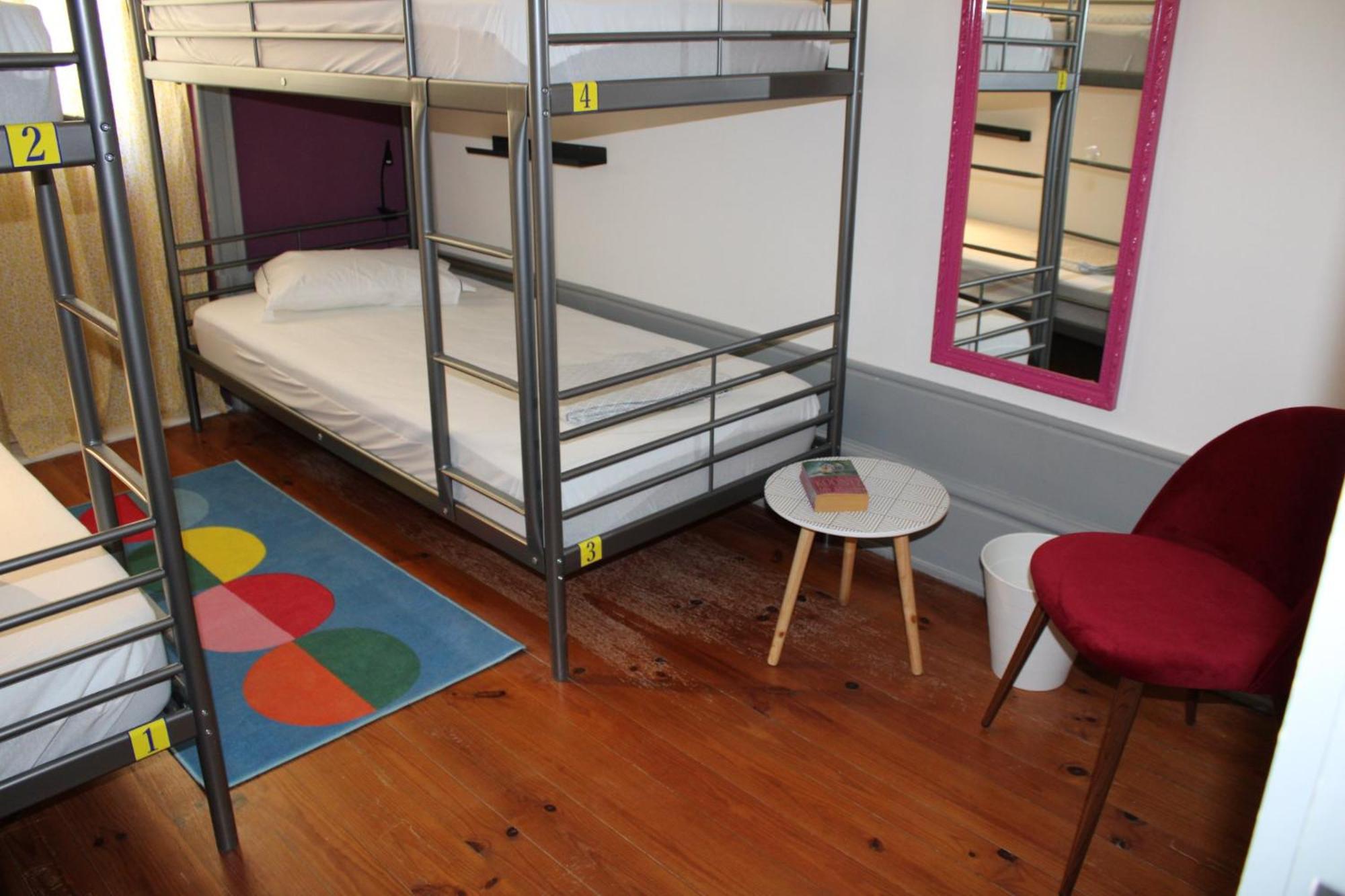 By Doors Hostel - Porto — Photos 2
